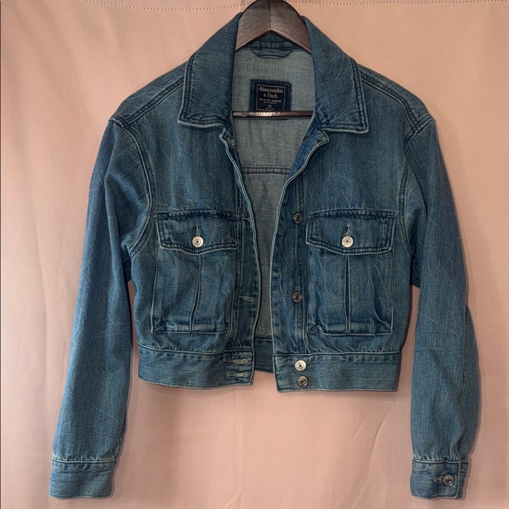 Abercrombie & Fitch Blue Cropped Denim Jacket